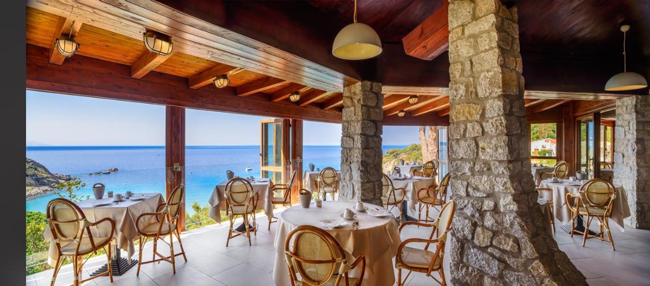 Hotel Baia Imperiale Spiaggia di Cavoli Dış mekan fotoğraf