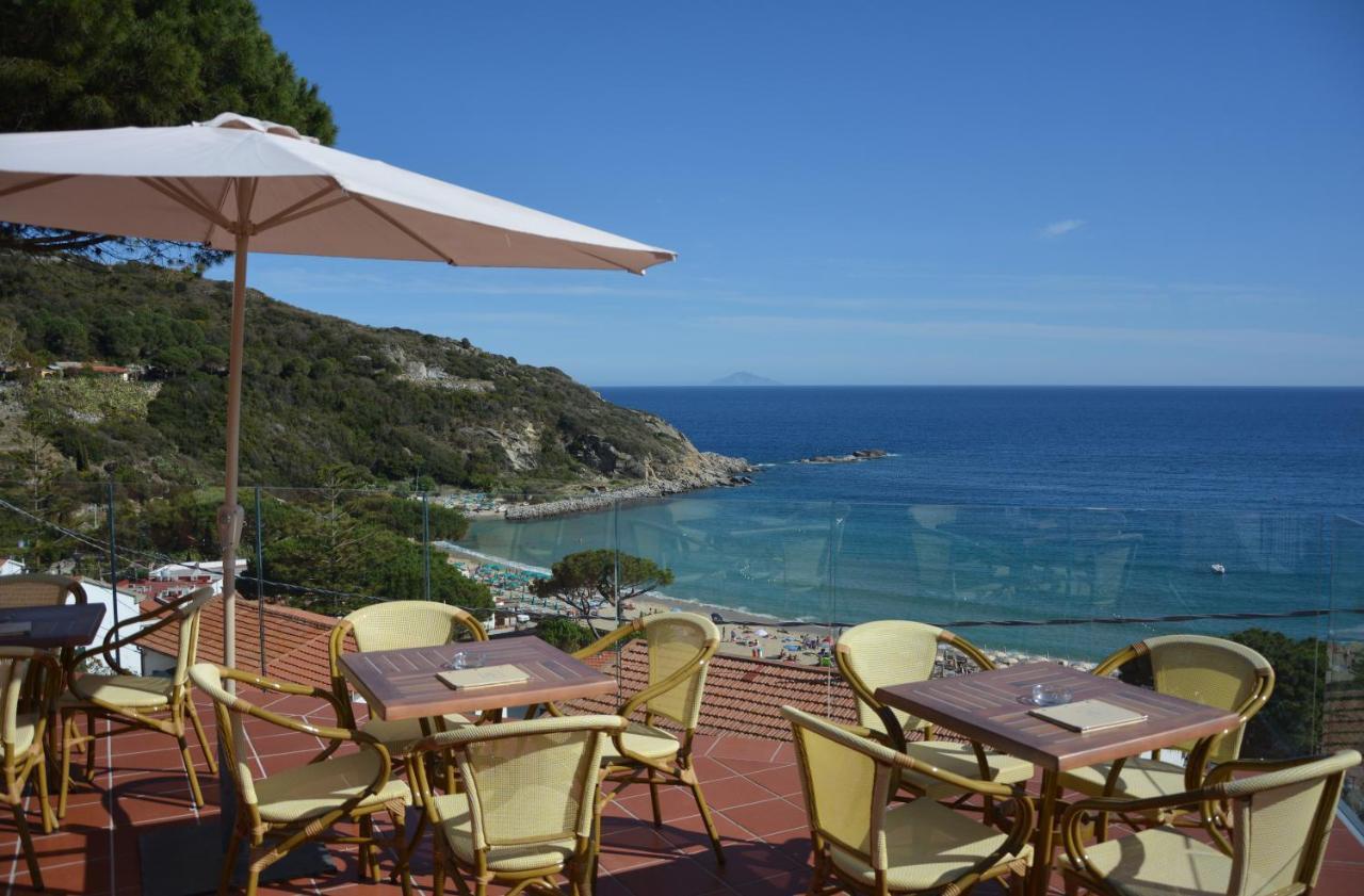 Hotel Baia Imperiale Spiaggia di Cavoli Dış mekan fotoğraf