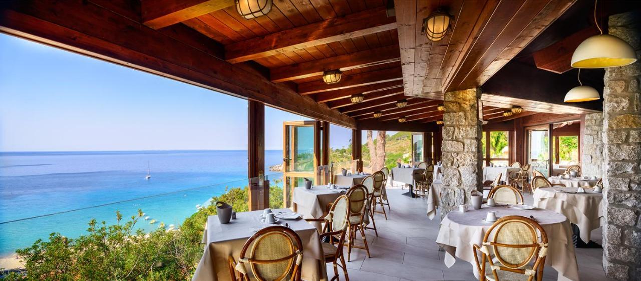 Hotel Baia Imperiale Spiaggia di Cavoli Dış mekan fotoğraf