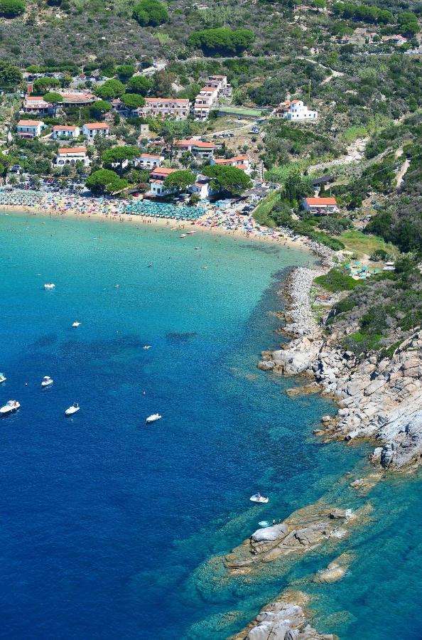 Hotel Baia Imperiale Spiaggia di Cavoli Dış mekan fotoğraf