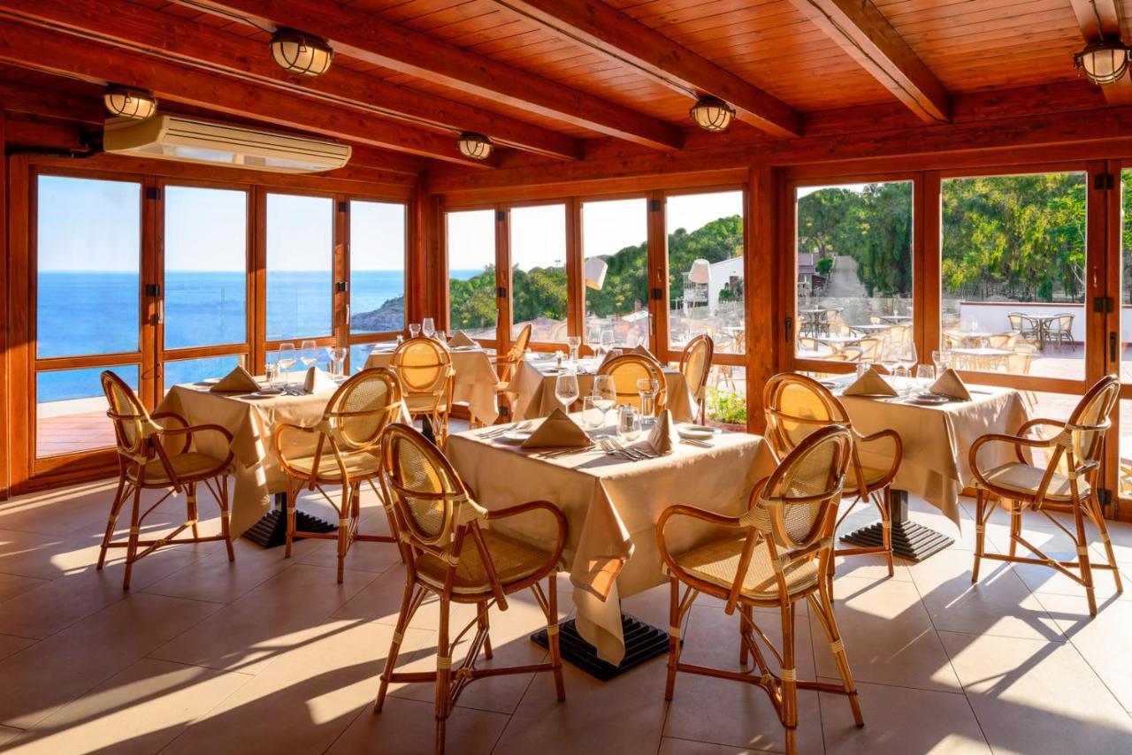 Hotel Baia Imperiale Spiaggia di Cavoli Dış mekan fotoğraf